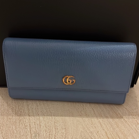 GUCCI GG MARMONT CONTINENTAL WALLET